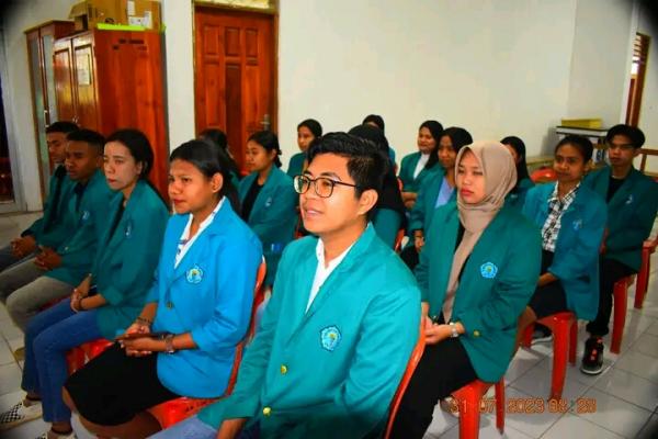 Rektor Unimor Lepas 20 Mahasiswa Ikut PMM 2023 pada 11 Kampus di Indonesia