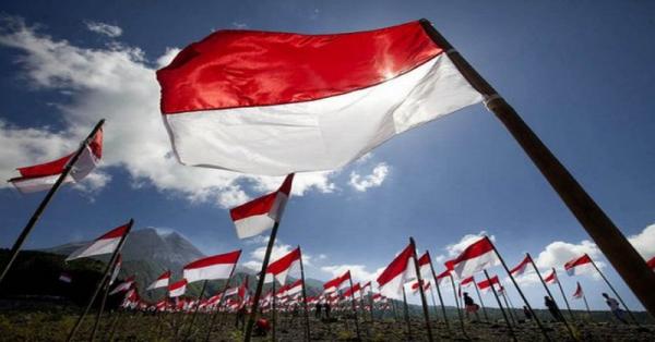 Sambut HUT RI, Warga Bandung Diajak Mulai Kibarkan Bendera Merah Putih