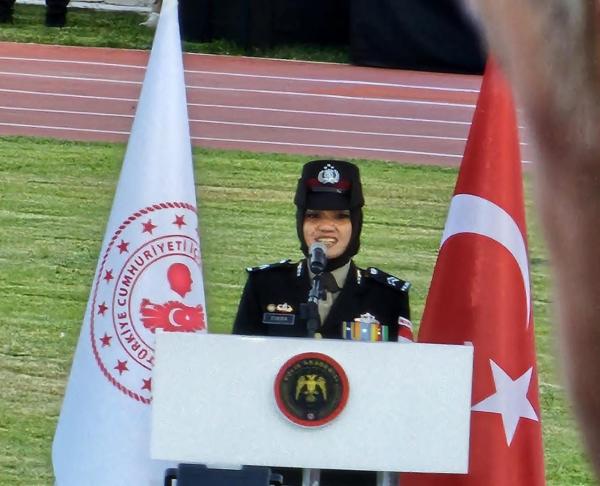 Ukir Nama Indonesia dengan Indah, Briptu Polda Jatim ini Jadi Lulusan Terbaik Kepolisian Turki