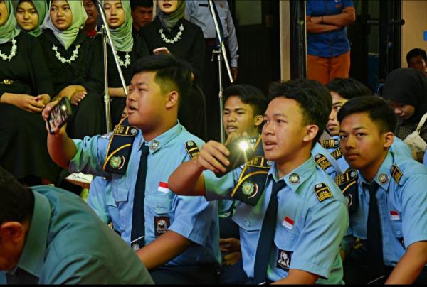 Antisipasi Kenakalan Remaja dan Geng Motor, Pemkot Surabaya Beri Bimbingan di Sekolah-Sekolah