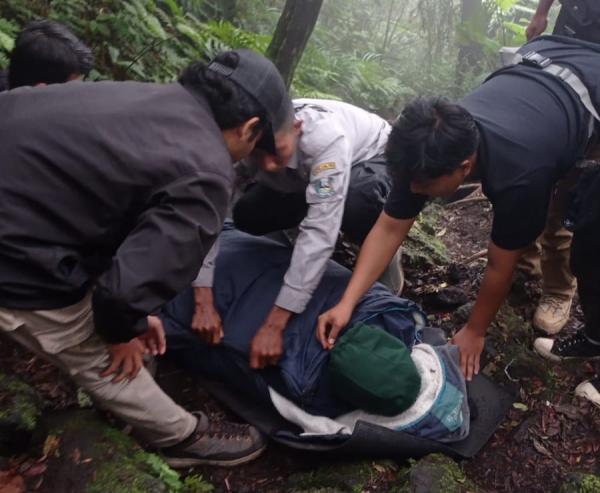 Dramatis! Pendaki Gunung Lemongan Alami Hipotermia di Pos Terakhir Pendakian