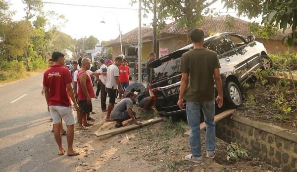 Kecelakaan Mobil Jalur Ponorogo-Pulung, Pengemudi Imigran Asal India