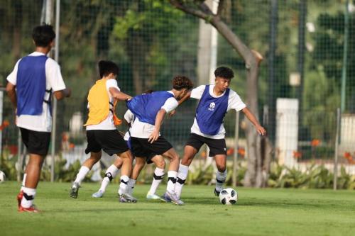 Garuda Asia U-17  Takluk 0-3 dari Barcelona Juvenil A, Dibombardir Sepanjang Laga
