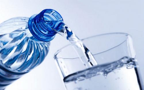 Bantu Atasi Sembelit, Ternyata Ini 5 Manfaat Minum Air Putih untuk Kesehatan