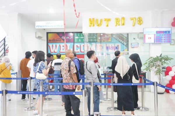 Imigrasi Surabaya Jadi Bagian Rekor MURI, Urus Paspor Serentak di Akhir Pekan