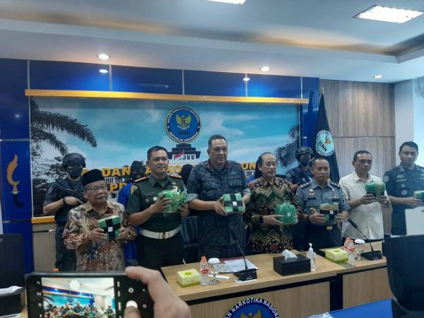 7 Kilogram Sabu Jaringan Aceh-Bandung Diamankan BNNP Jabar