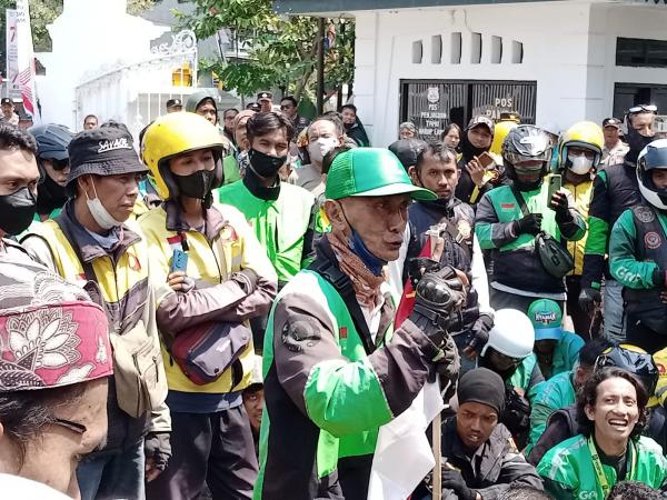 Driver Ojol di Cirebon Demo Tuntut BLT, Pemkot dan DPRD Setuju