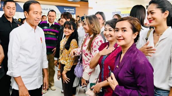 Ini Kesan Pegiat Seni Usai Jajal LRT Jabodebek