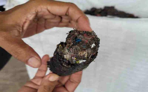 Di Momen Kemerdekaan, Pandeglang Launching Batu Bara dari Sampah