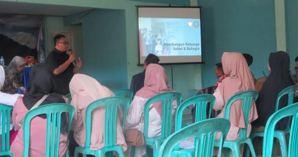 Mahasiswa dan Dosen UNIGA Gelar Penyuluhan Workshop PKKEM di Cisompet Garut