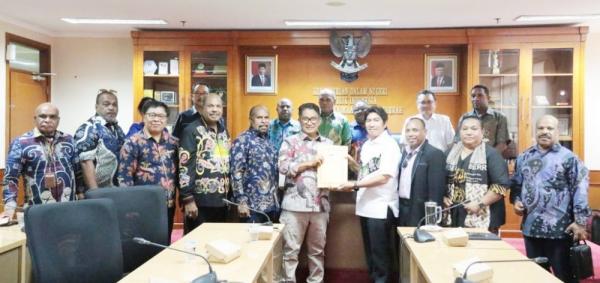 Ini 3 Nama Calon Pj Gubernur yang Diusulkan DPR Papua