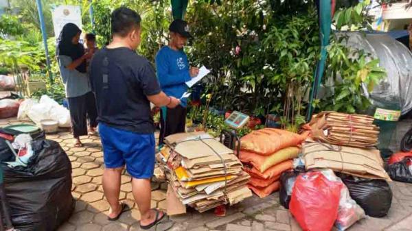 Bank Sampah di Karang Tengah Kota Tangerang Selamatkan 1,1 Ton Sampah dari TPA dalam Sehari