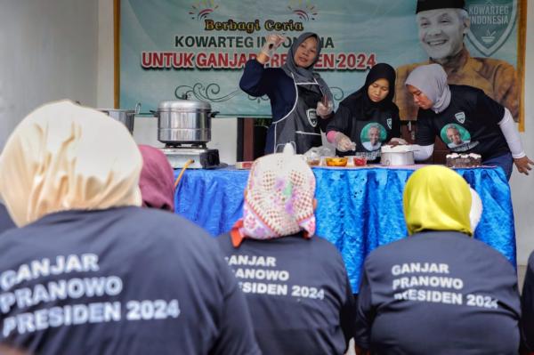 Kowarteg Ganjar Dukung Inovasi Masyarakat Dengan Pelatihan Pembuatan Brownies