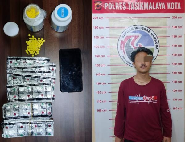 Pengedar Obat di Tasikmalaya Ditangkap Polisi, 1.331 Butir Pil Kuning Disita
