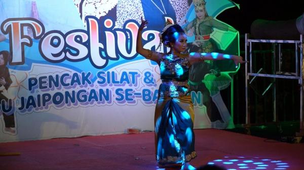 Intip Kemeriahan Festival Pencak Silat dan Adu Jaipongan se-Banten