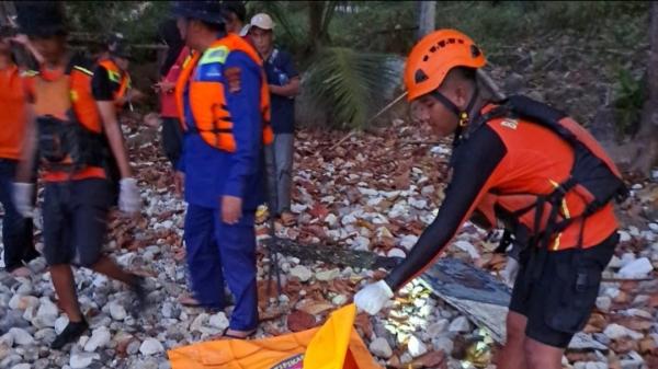 Tim Gabungan Evakuasi Mayat Tanpa Kepala di Pantai Kabu Teluk Berak