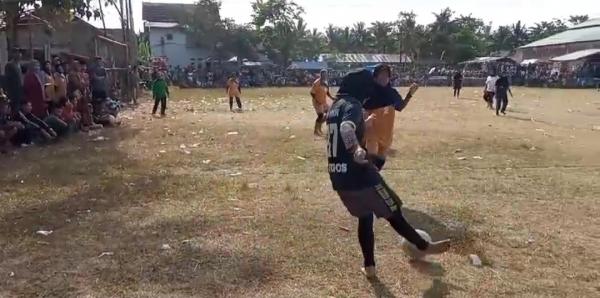 Sepakbola Wanita Meriahkan HUT ke-78  RI di Panimbang Pandeglang, Kampung Rengas Ungguli  Cimahpar