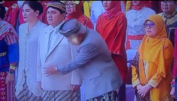 Viral, Pak Bas Celingukan hingga Pegang Perut Erick Thohir saat Upacara HUT RI di Istana