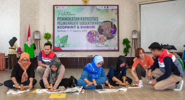 Kolaborasi dengan Kemenparekraf, Pertagas Selenggarakan Pelatihan Ecoprint dan Shibori di Samboja