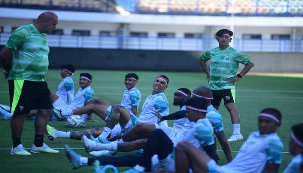Jelang Hadapi Bhayangkara FC, Persib Gelar Latihan Tertutup Malam Ini