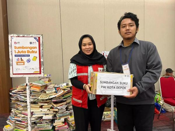 PMI Depok Sumbang Buku, Dukung Kota Depok jadi Kota Literasi