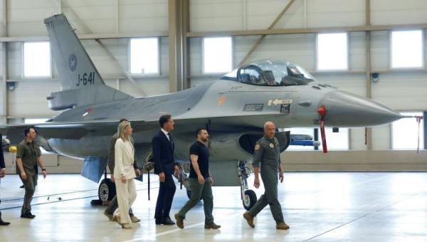 Berkunjung Ke Belanda Presiden Zelensky  Minta Jet Tempur F-16: Untuk Lindungi Rakyat dari Rusia