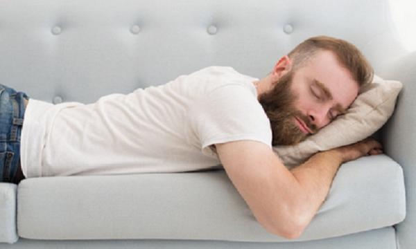 Rasulullah Larang Umatnya Tidur Tengkurap, Ternyata Alasannya Luar Biasa Baik