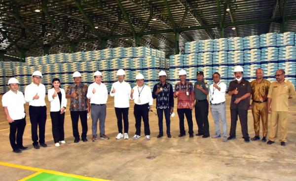 Kunker ke Sumba Timur, Menteri Perindustrian Kunjungi Pabrik Gula PT MSM