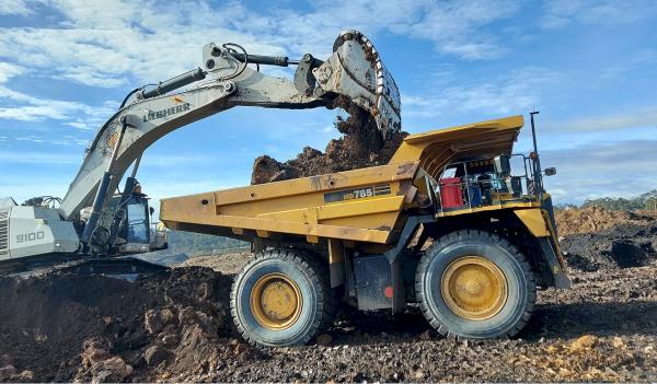 Adaro Minerals (ADMR) Siapkan Pembangunan Smelter Aluminium Kapasitas 500 Ribu Ton di Kaltara