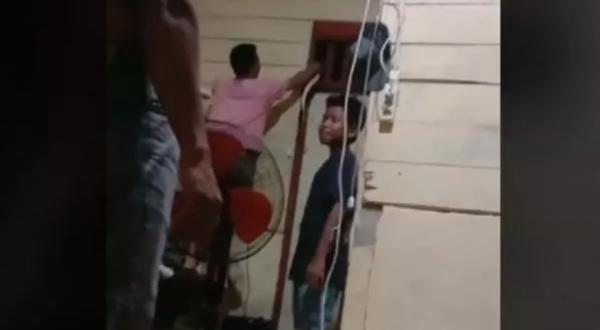 Viral Maling Apes Dikunci Dalam Kamar dan Ditakuti Ular sampai Nangis Histeris di Aceh