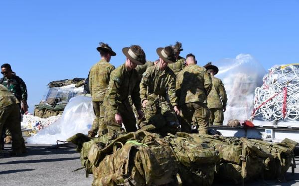 Bawa Perlengkapan Perang, 81 Tentara AD Australia Datangi Pangkalan Udara TNI AL Juanda