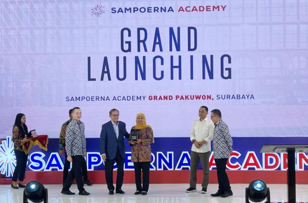 Gubernur Khofifah Resmikan Sampoerna Academy Surabaya