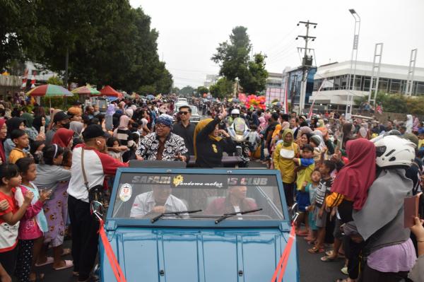 Kemeriahan Karnaval Mobil Hias di Purwokerto, Tutup Rangkaian HUT Kemerdekaan RI ke-78