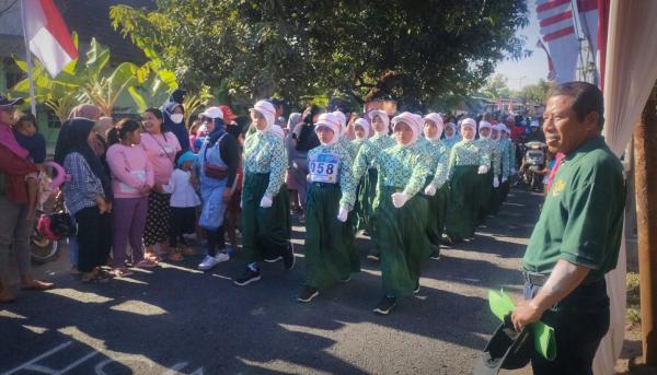 Serunya Lomba Gerak Jalan di Kecamatan Krian Sidoarjo untuk Semarakkan HUT RI Ke-78