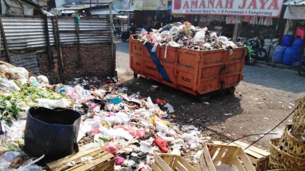 Kesehatan Warga Kota Tangerang Terancam, akibat Tumpukkan Sampah