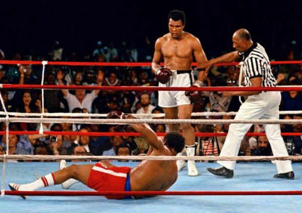 Rumble in The Jungle: Ali vs Foreman, saat Tinju Hentikan Dunia