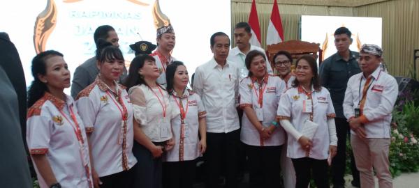 Jokowi: Jangan Sampai Urusan Politik Ganggu Stabilitas Ekonomi