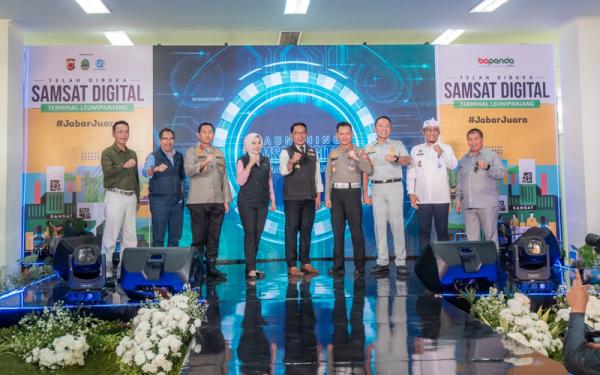 Ridwan Kamil Puji Inovasi Samsat Digital, Masyarakat Makin Dimudahkan Akses Layanan Publik