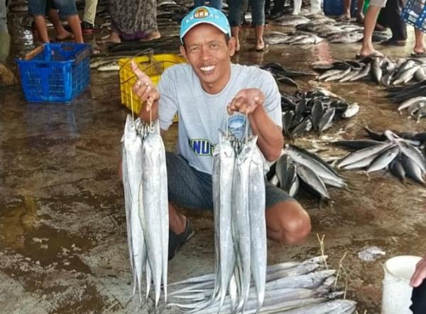 Cuaca Membaik, Hasil Tangkapan Nelayan Binuangeun Melimpah, Ayo Berburu Ikan Laut Kesini!