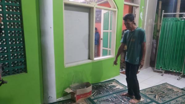 Masjid Al Hidayah Cikiara Kota Tasikmalaya Dirusak Orang Mabuk, Pelaku Kabur dan Masih Dicari