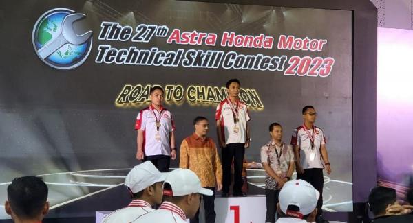 Service Advisor Astra Motor Jateng Raih Podium Pertama Technical Skill Contest AHM 