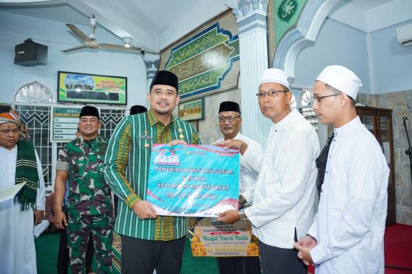 Tidak Hanya Jamaah, Bobby Nasution Ingin Program Masjid Mandiri Bermanfaat Bagi Warga Sekitar