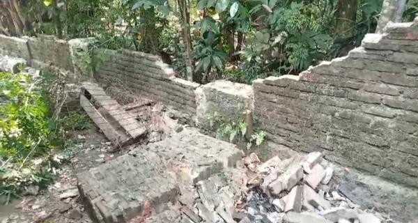 Tembok Pagar Sekolah di Lebak  Roboh, 1 Murid SD Tewas Tertimpa