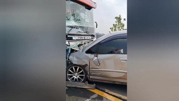 Kecelakaan Hari Ini di Tol Cipali Purwakarta, 8 Kendaraan Tabrakan Beruntun 7 Luka-luka