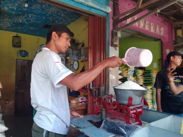 Harga Beras di Pasar Daerah Indramayu Rp 14 Ribu/Kg, Angka Tertinggi dalam Setahun