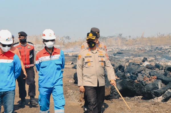 Kapolres Tuban : Petugas Masih Menyelidiki Penyebab Kebakaran di Lahan Kilang Minyak Tuban