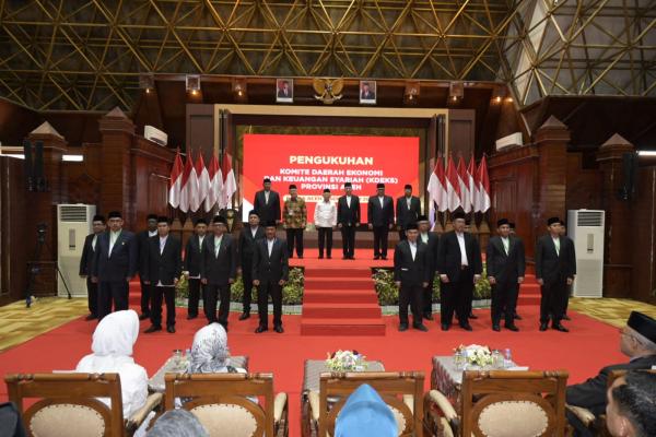 Komite Daerah Ekonomi dan Keuangan Syariah Provinsi Aceh di Lantik Oleh Wapres Ma'ruf Amin