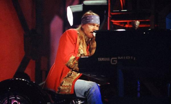 Berikut Chord dan Lirik Lagu November Rain Milik Guns N Roses yang Meledak di Era 90an