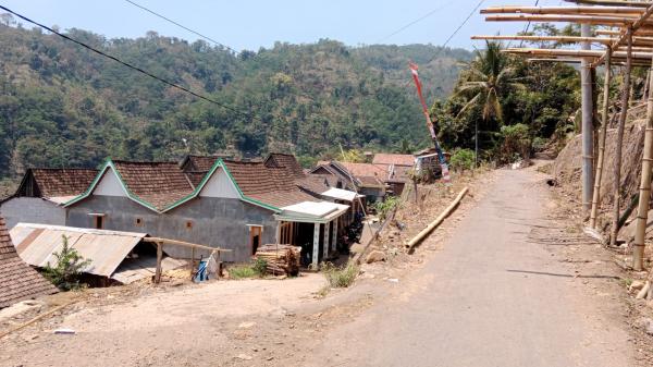 Lebih 20 Tahun, Desa Blimbing di Wilayah Pegunungan Probolinggo Tak Miliki Kantor Desa