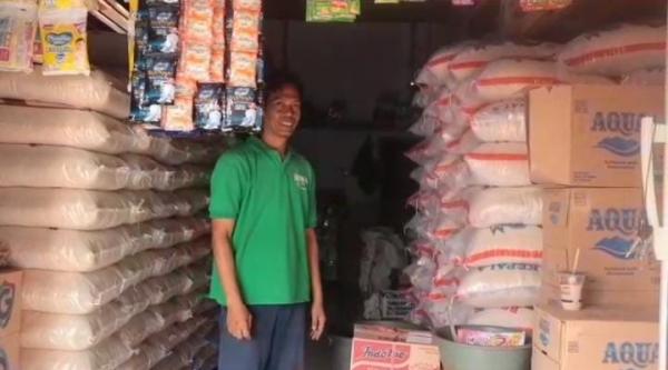 Harga Melonjak, Warga Puloampel Kabupaten Serang Terpaksa Mengirit Beli Beras
